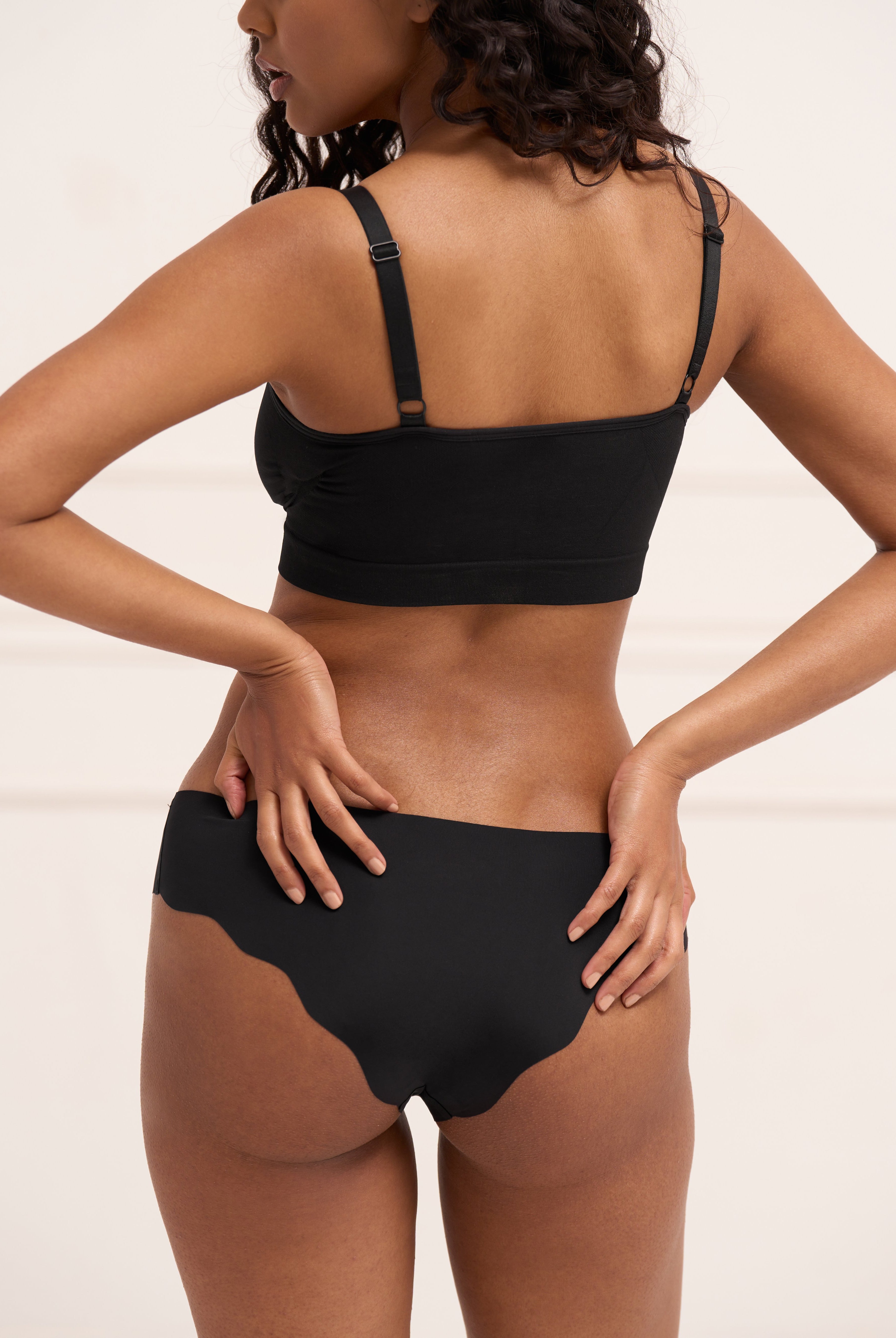 Seamless Contour Brief Underwear UNDERNEAT