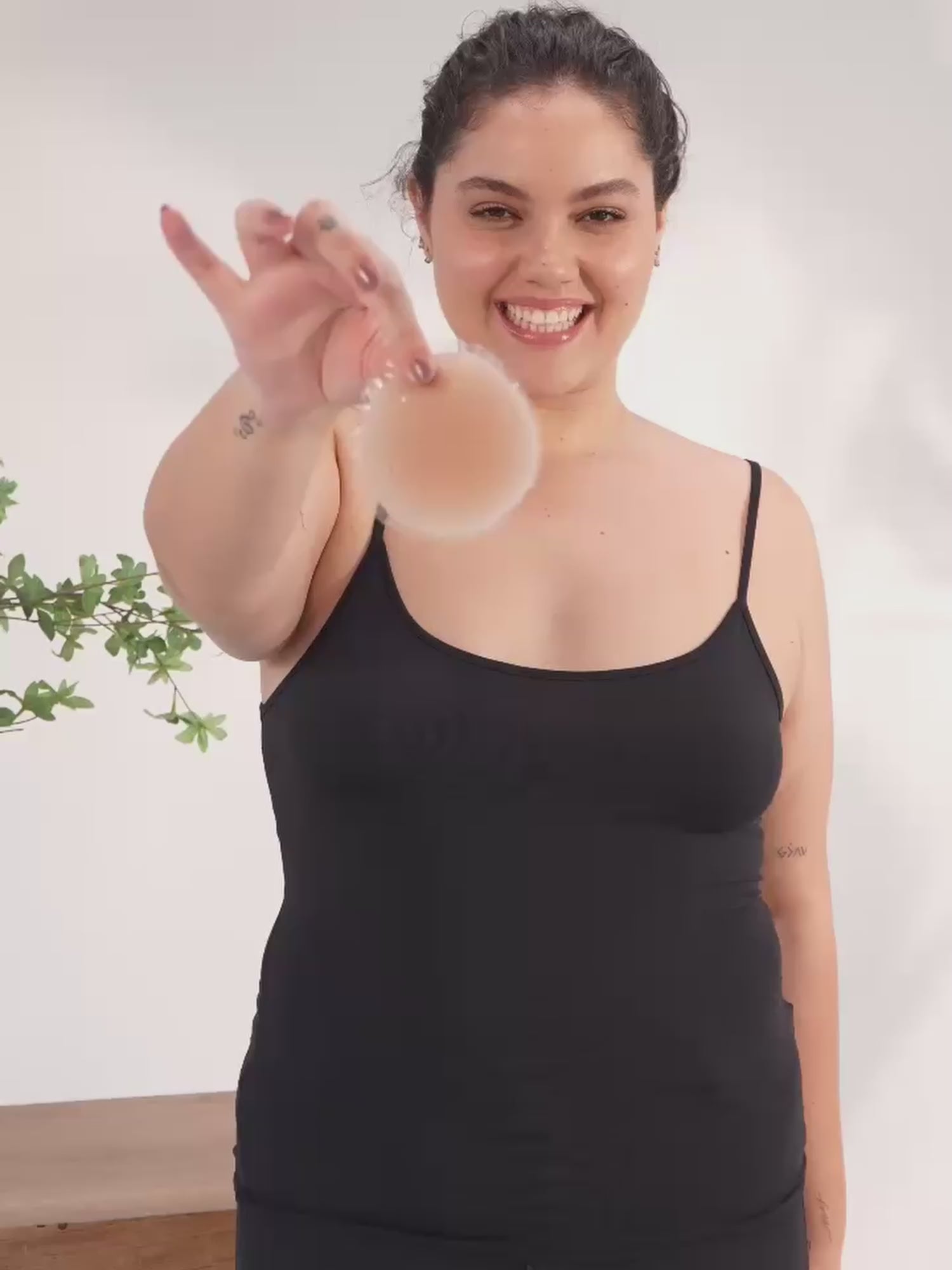 Adhesive Nipple Covers Accessories UNDERNEAT