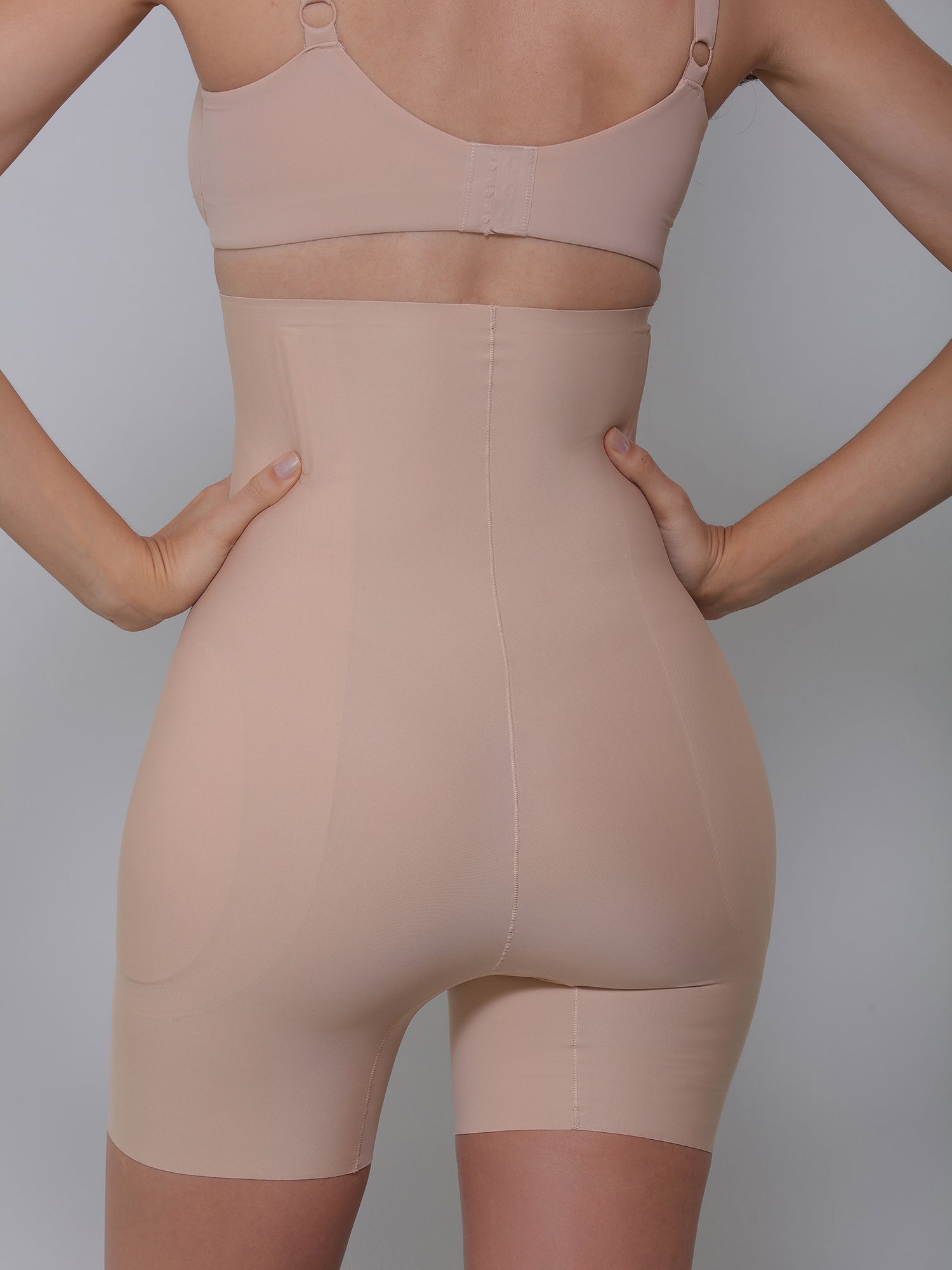 SCULPT FIT PADDED SHORTS BEIGE