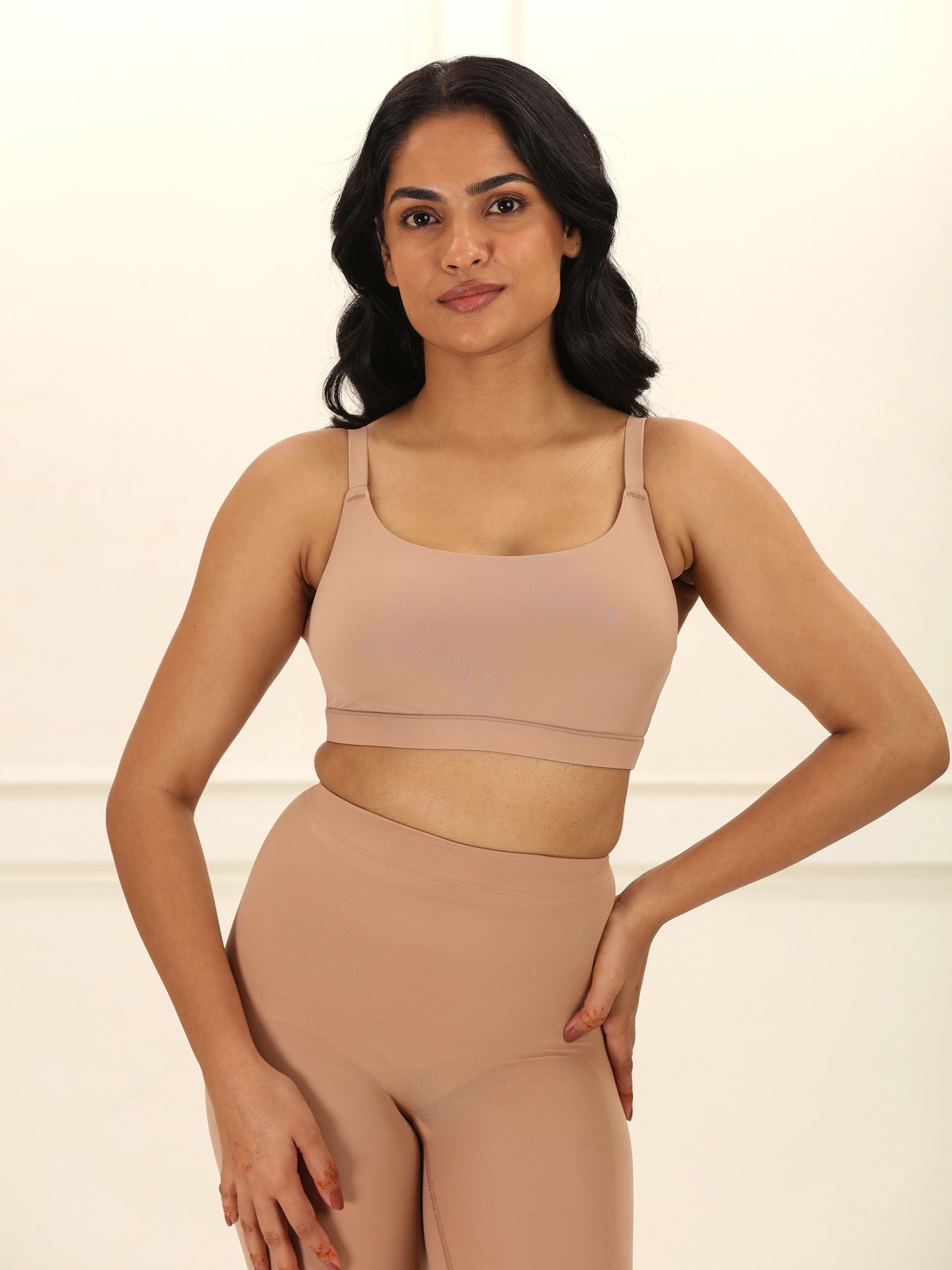 Every Day Scoop Bralette - Non-Padded Wireless Full Coverage and Seamless Bra UNDERNEAT Beige XS