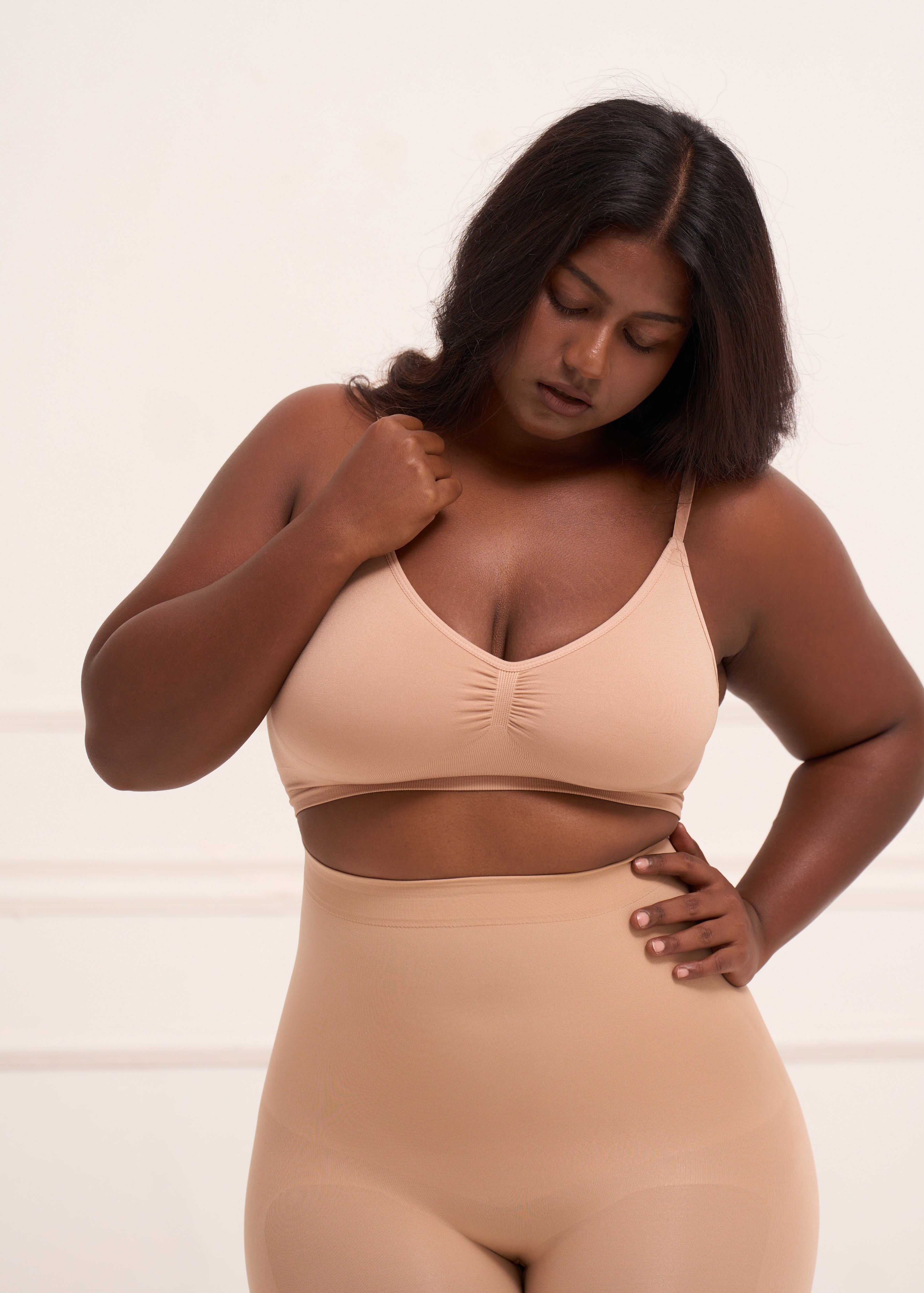 Mid Waist Butt Lifting Shorts Shorts UNDERNEAT Beige XS-S