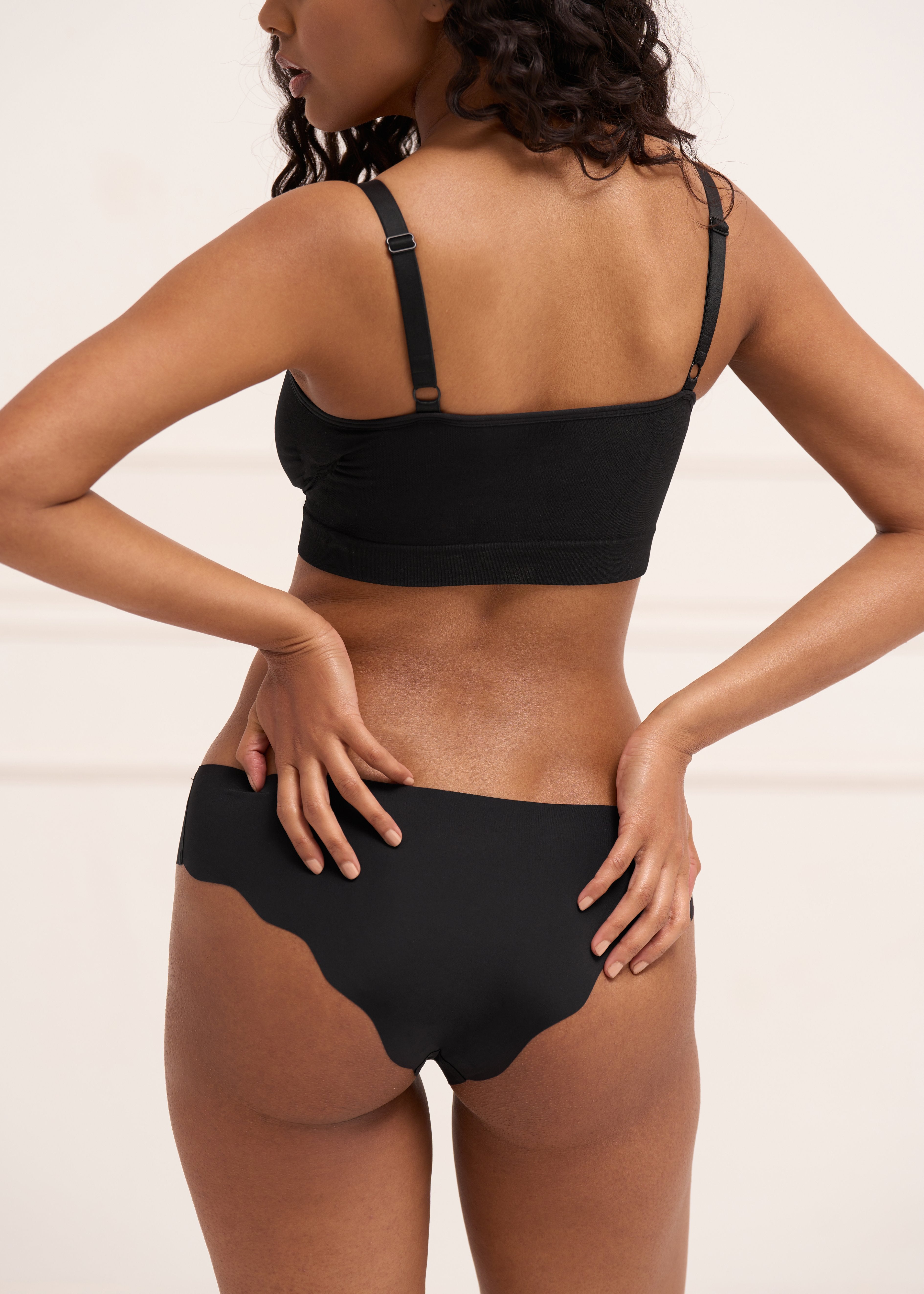 Seamless Contour Brief Underwear UNDERNEAT