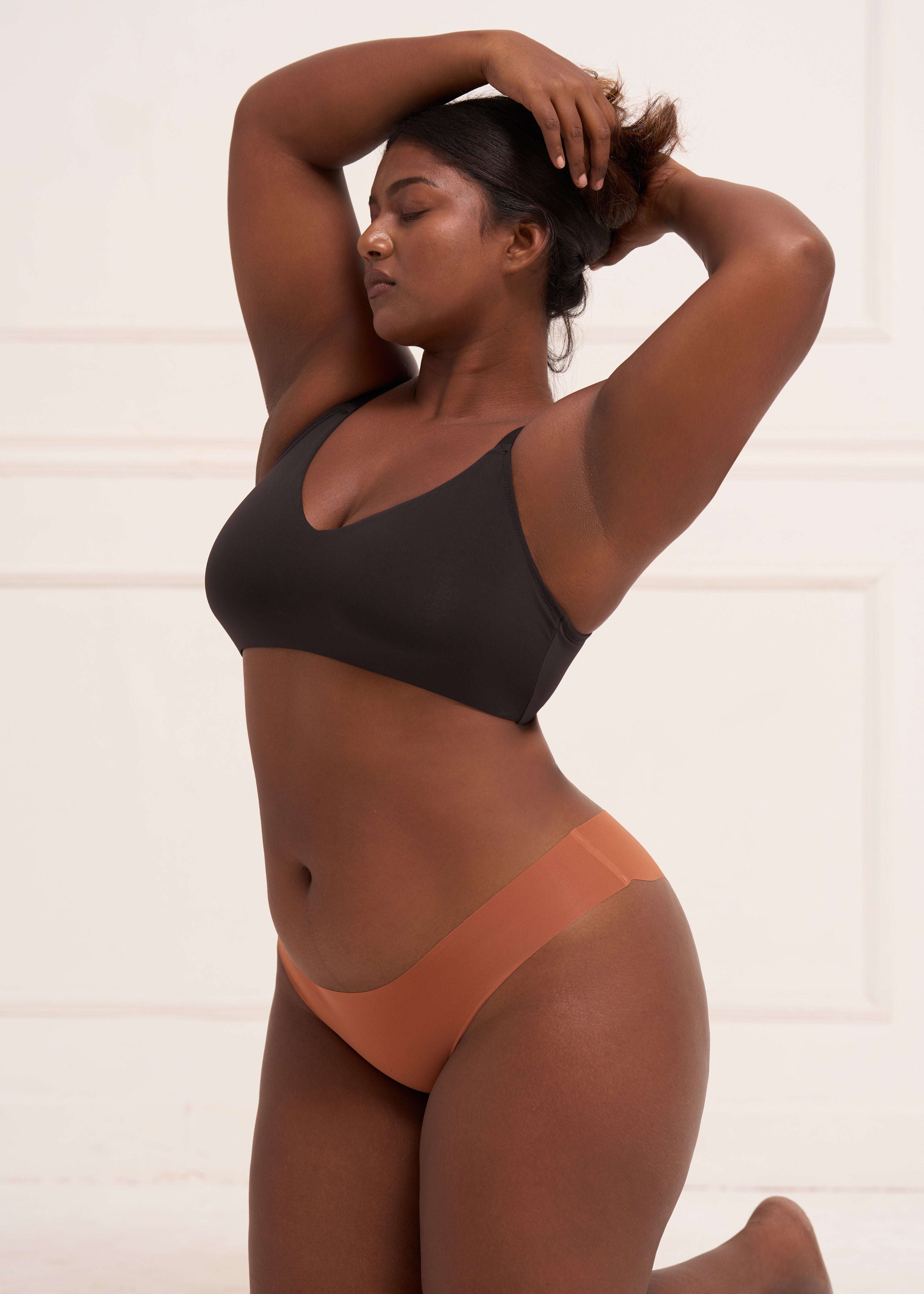 Seamless Contour Brief Underwear UNDERNEAT