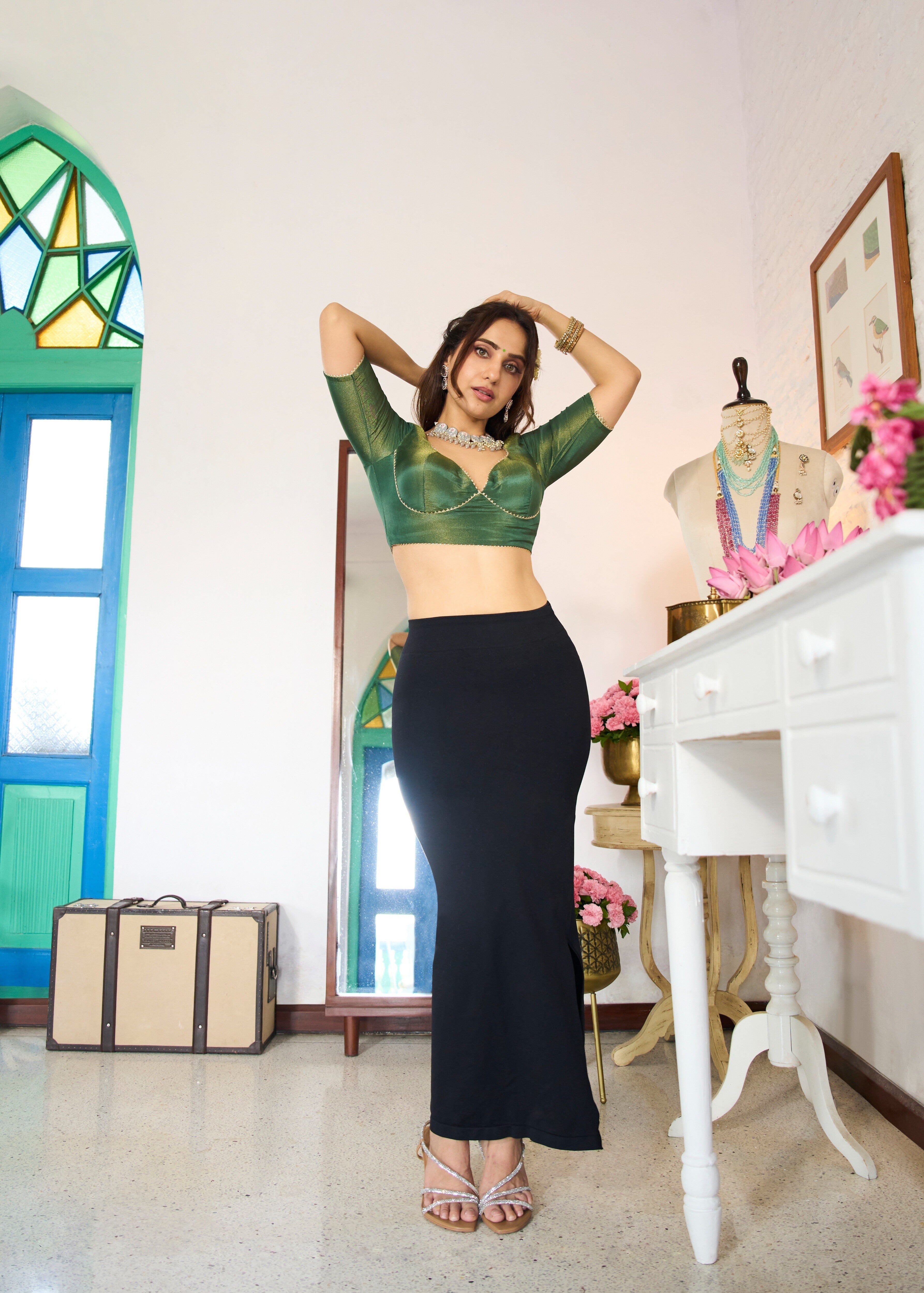 Saree Shapewear Bodysuit UNDERNEAT Black S